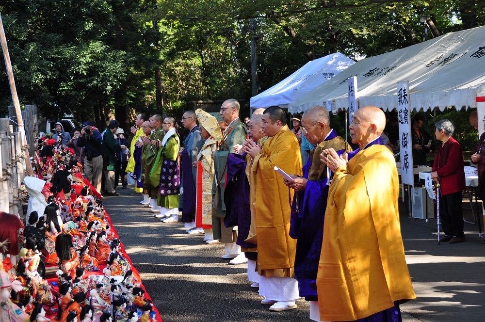 11/3(日・祝)岩槻で「第55回人形供養祭」が開催されます。